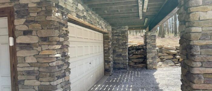 stone-pillars-and-garage-facade